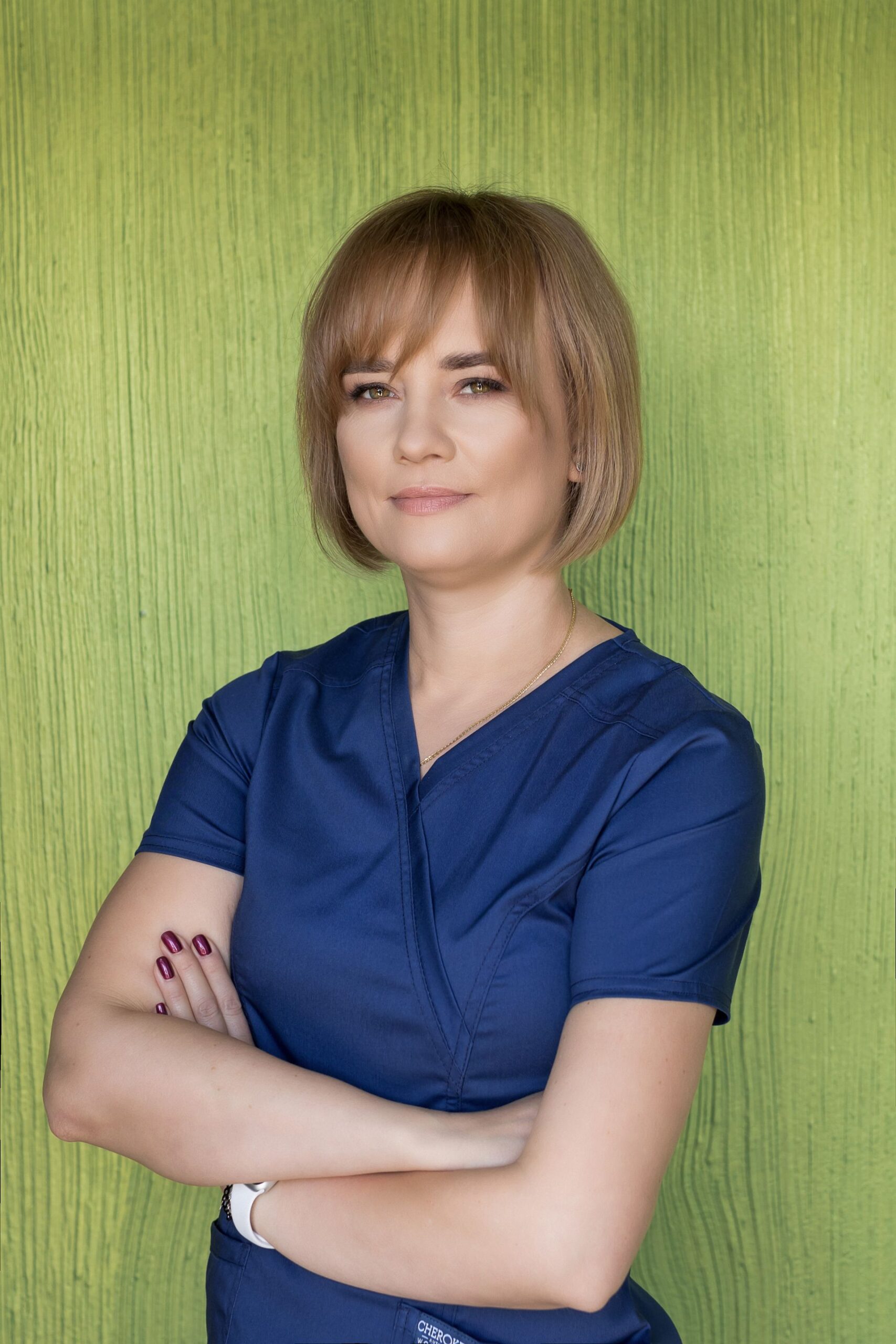 lek.stom. Ewa Szczepanowska                                   specjalista stomatologii zachowawczej i endodoncji                                     implantolog